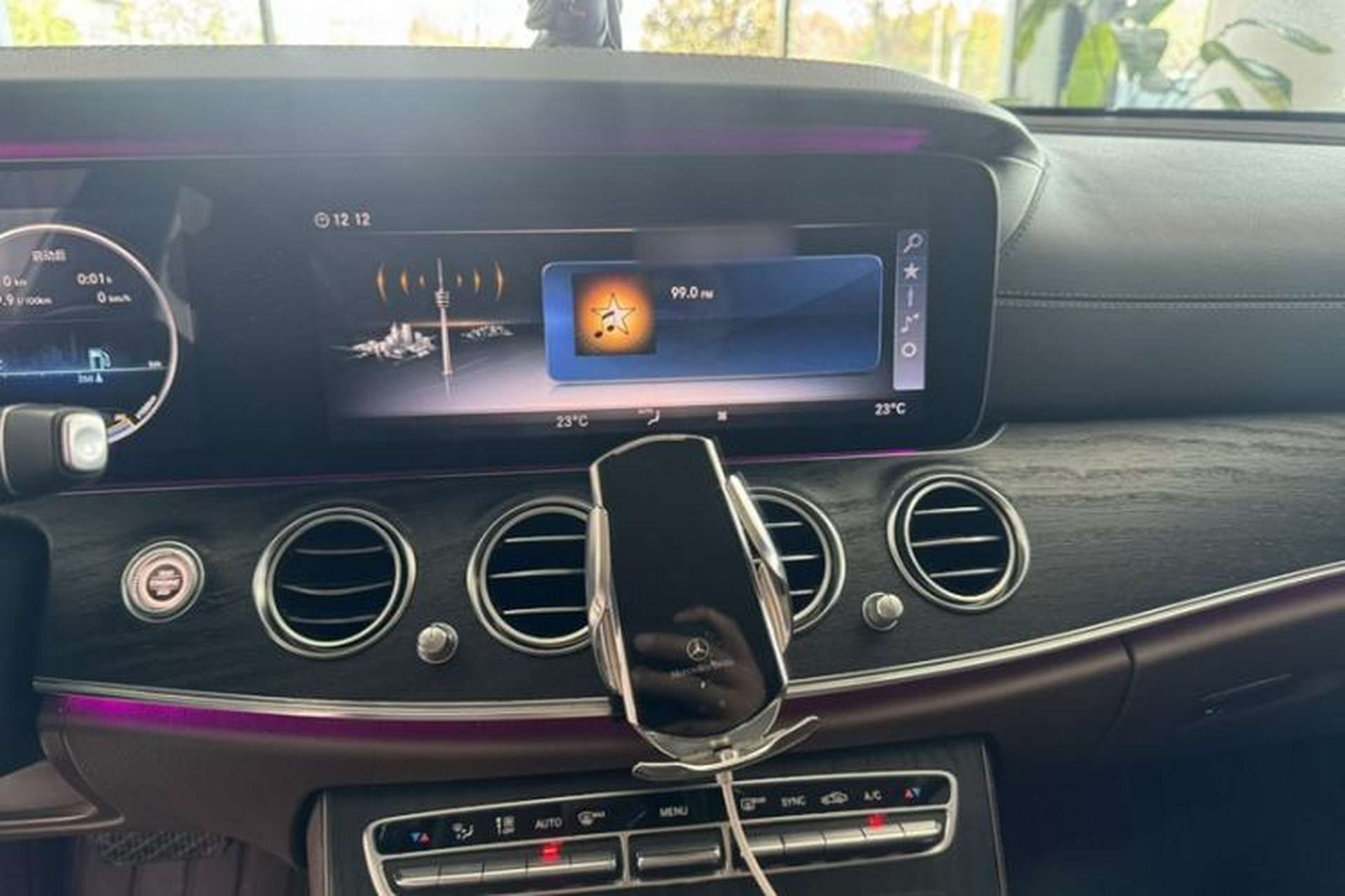 Used Mercedes-Benz E-Class 2019 Restyled E 300 L Sport Luxury Edition Interior 3