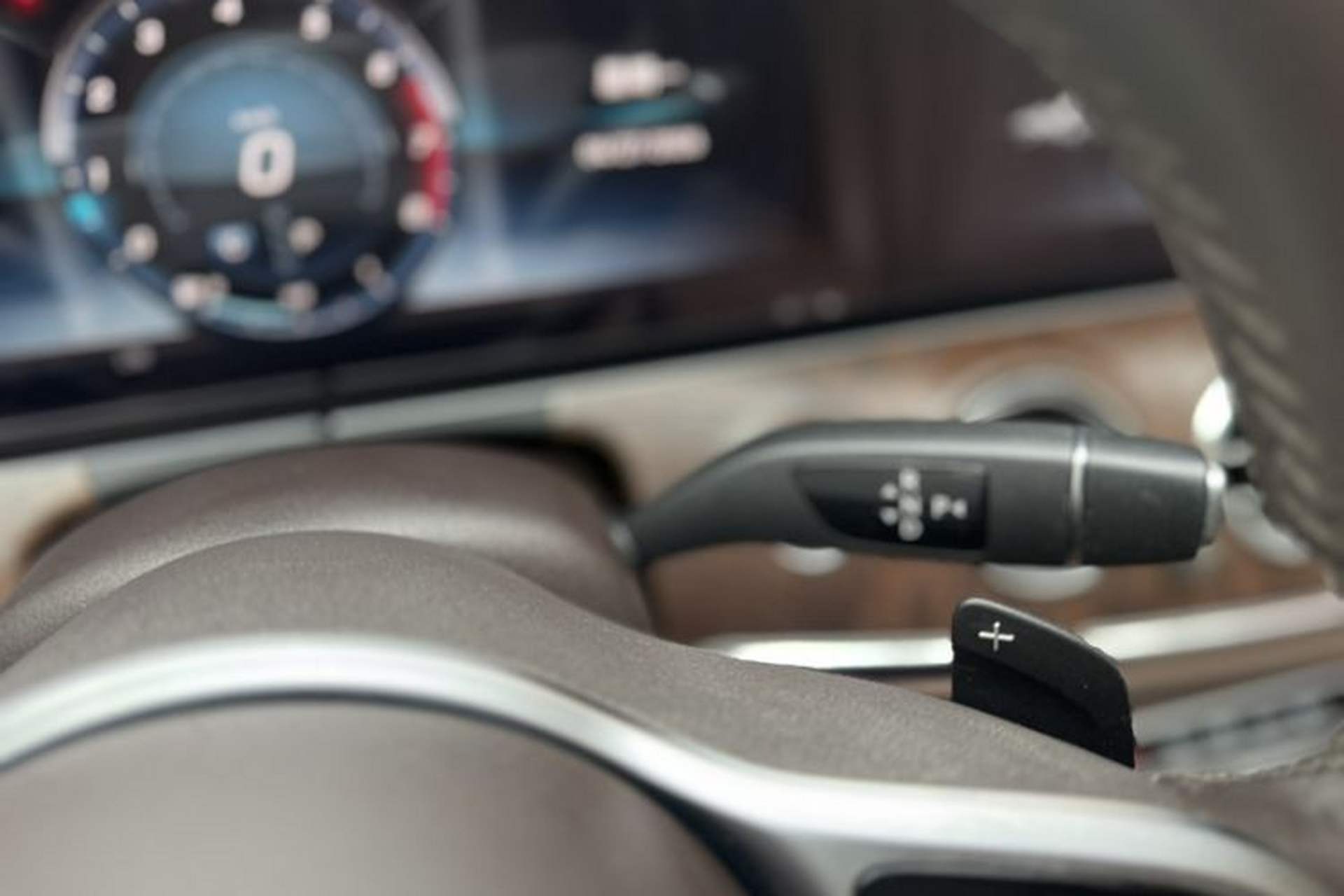 Used Mercedes-Benz E-Class 2019 Restyled E 300 L Luxury Edition Interior 4