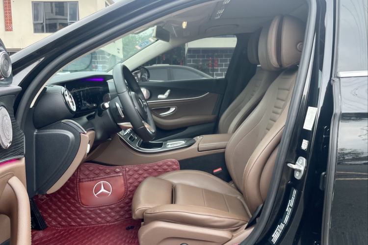 Used Mercedes-Benz E-Class 2019 E 260 L Sport Edition Interior 4