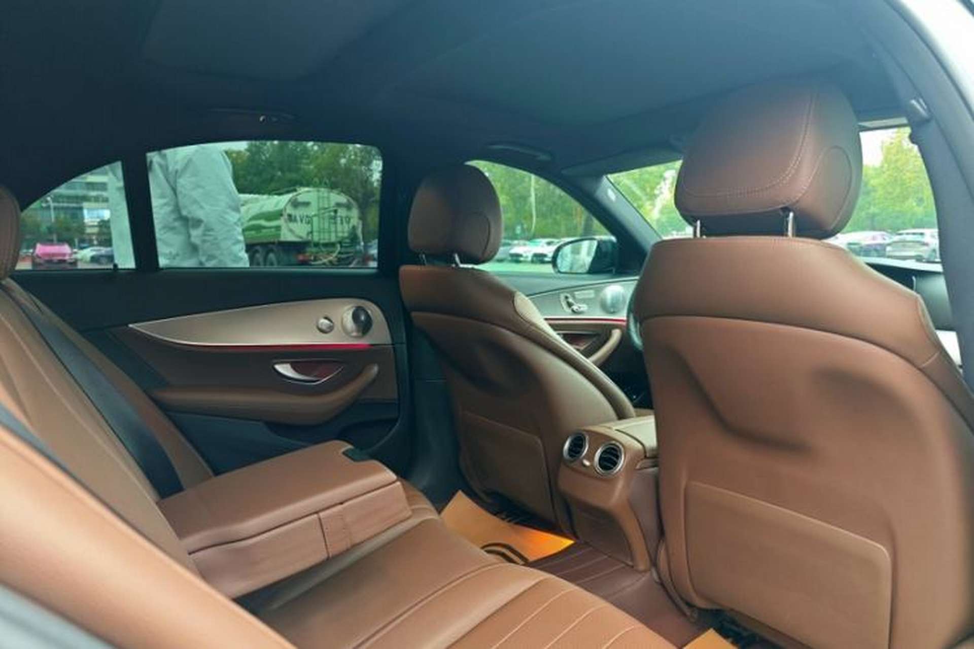 Used Mercedes-Benz E-Class 2019 E 200 Sport Edition Interior 4