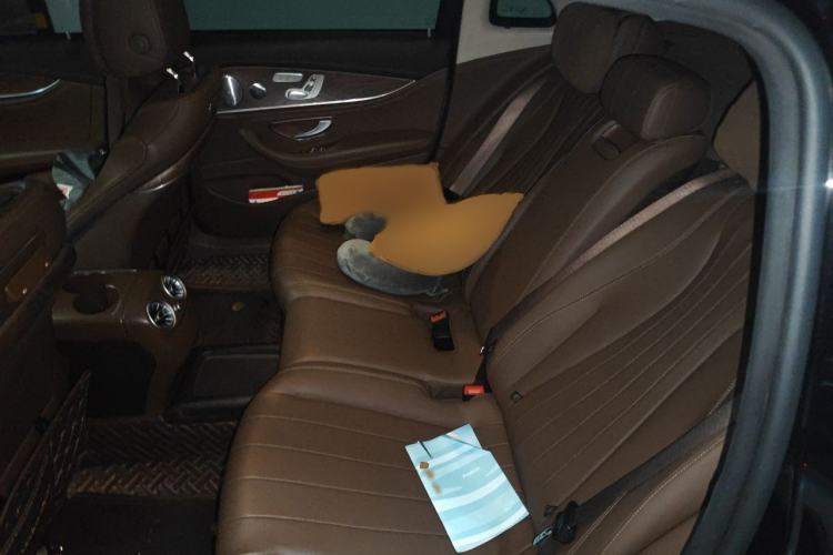 Used Mercedes-Benz E-Class 2019 Restyled E 300 L Luxury Edition Interior 4