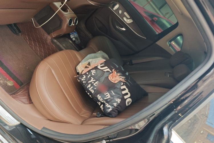 Used Mercedes-Benz E-Class 2019 Restyled E 300 L Luxury Edition Interior 4