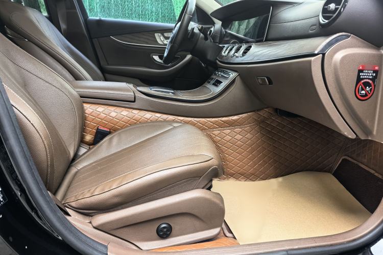 Used Mercedes-Benz E-Class 2019 E 300 L Luxury Model Interior 5