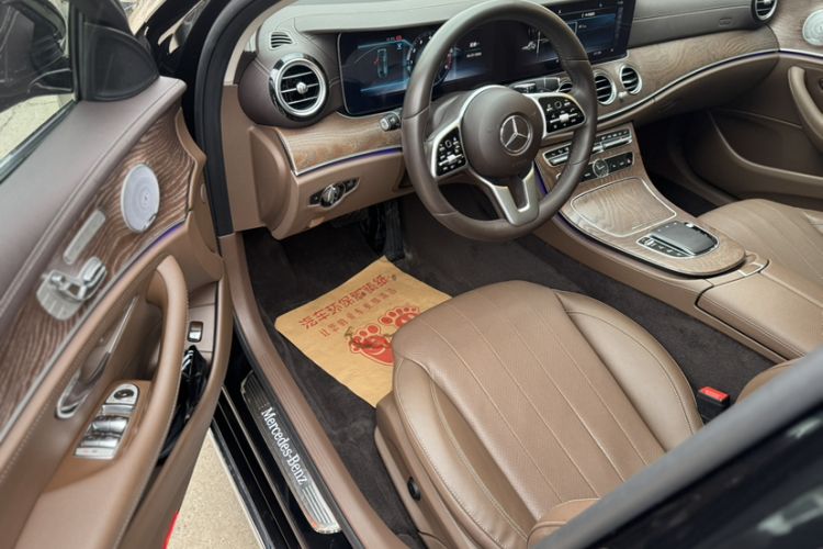 Used Mercedes-Benz E-Class 2019 Restyled E 300 L Luxury Edition Interior 5