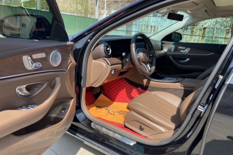 Used Mercedes-Benz E-Class 2019 Restyled E 300 L Luxury Edition Interior 5