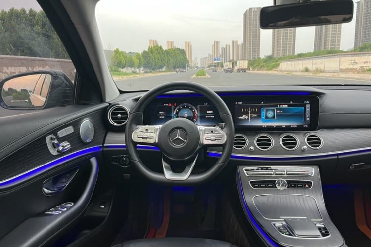 Used Mercedes-Benz E-Class 2019 Restyled E 300 L Sport Luxury Edition Interior 5