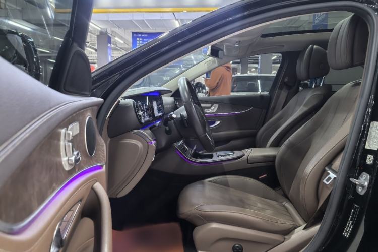 Used Mercedes-Benz E-Class 2019 E 300 L Luxury Model Interior 5
