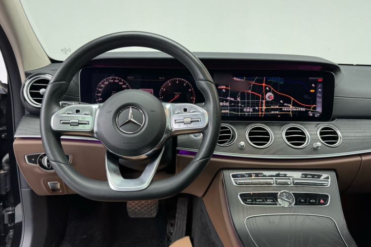 Used Mercedes-Benz E-Class 2019 Restyled E 300 L Sporty and Stylish Edition Interior 6
