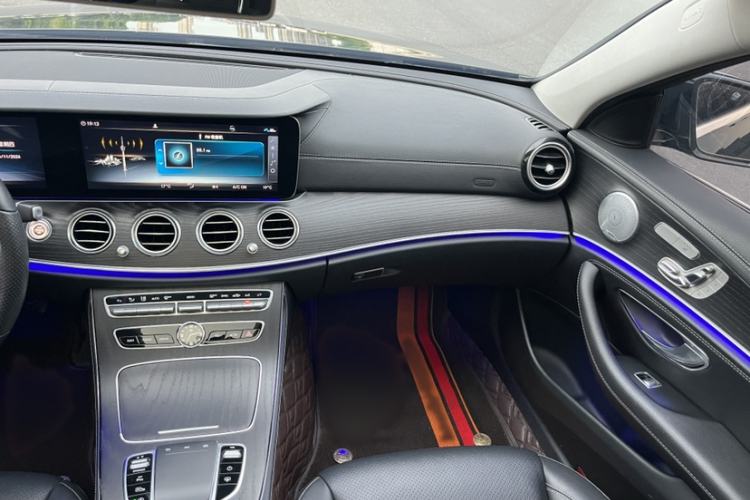 Used Mercedes-Benz E-Class 2019 Restyled E 300 L Sport Luxury Edition Interior 6