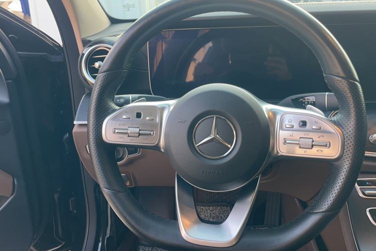 Used Mercedes-Benz E-Class 2019 E 300 L Sport Luxury Edition Interior 6