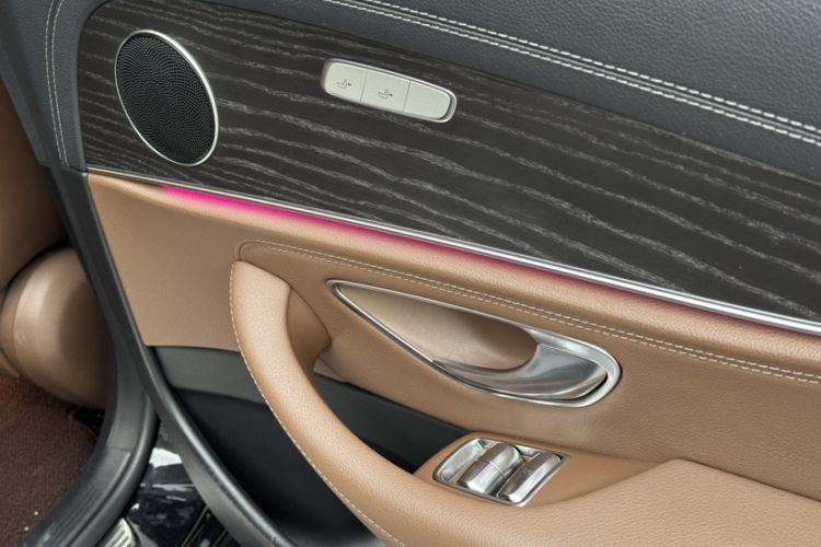 Used Mercedes-Benz E-Class 2019 E 260 L Sport Edition Interior 7