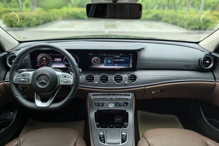 Used Mercedes-Benz E-Class 2019 Restyled E 300 L Sporty and Stylish Edition Interior 7
