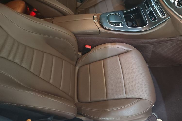 Used Mercedes-Benz E-Class 2019 Restyled E 300 L Sport Luxury Edition Interior 8