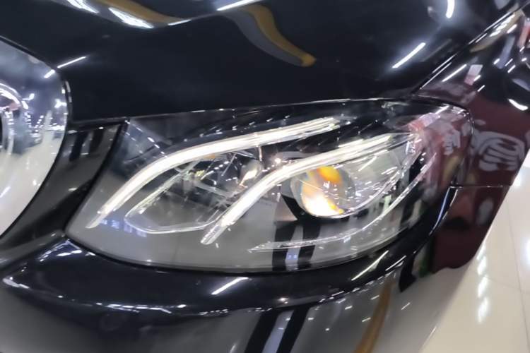 Used Mercedes-Benz E-Class 2019 E 260 L Left Front Headlight