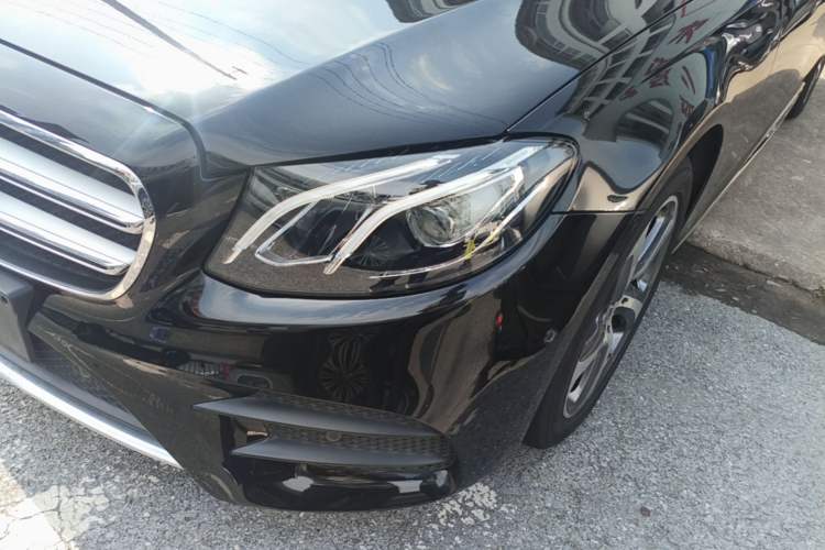 Used Mercedes-Benz E-Class 2019 Restyled E 300 L Sporty and Stylish Edition Left Front Headlight
