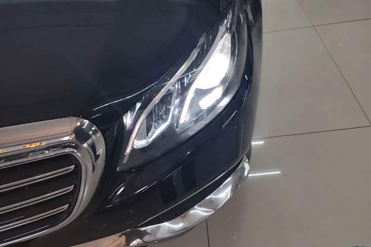 Used Mercedes-Benz E-Class 2019 Facelifted E 300 L Stylish Version Left Front Headlight