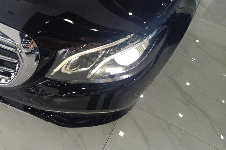 Used Mercedes-Benz E-Class 2019 E 300 L Stylish Model Left Front Headlight