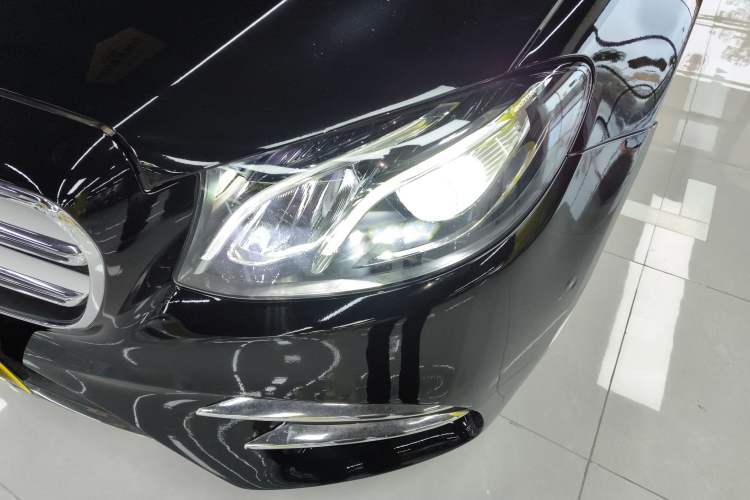 Used Mercedes-Benz E-Class 2019 E 300 L Sporty and Stylish Model Left Front Headlight