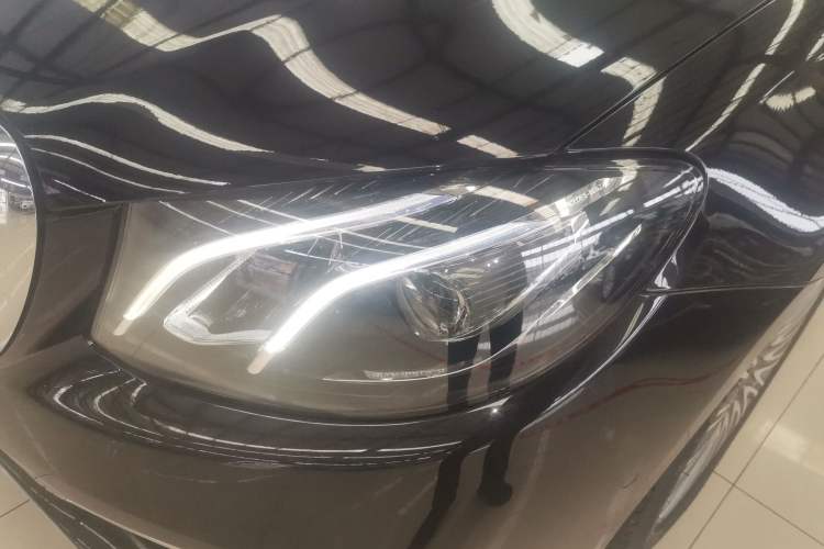 Used Mercedes-Benz E-Class 2019 Facelifted E 300 L Stylish Version Left Front Headlight