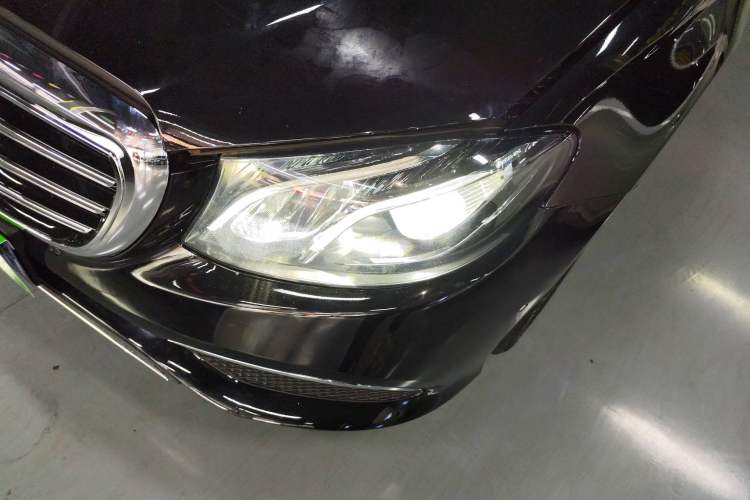 Used Mercedes-Benz E-Class 2019 Restyled E 300 L Sport Luxury Edition Left Front Headlight