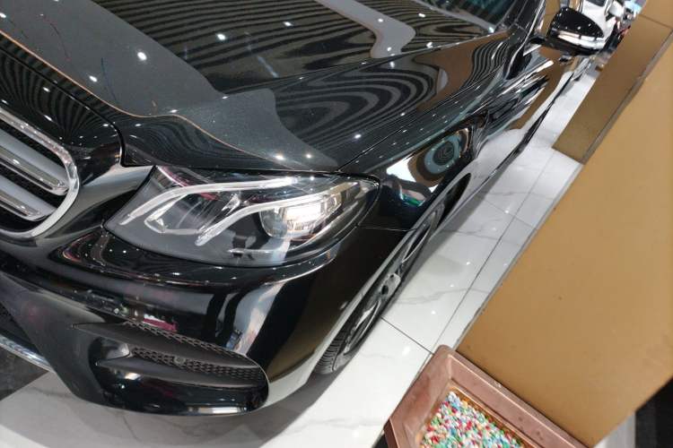 Used Mercedes-Benz E-Class 2019 Restyled E 300 L Sporty and Stylish Edition Left Front Headlight