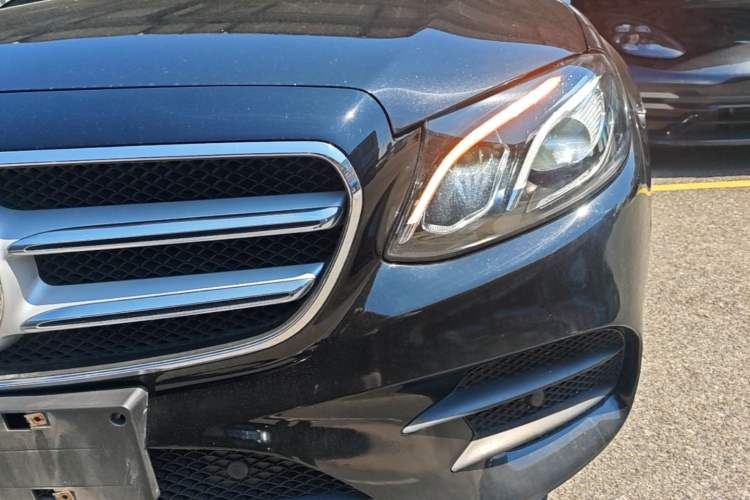 Used Mercedes-Benz E-Class 2019 Restyled E 300 L Sport Luxury Edition Left Front Headlight