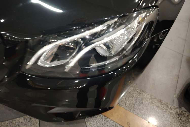 Used Mercedes-Benz E-Class 2019 E 260 Sport Edition Left Front Headlight