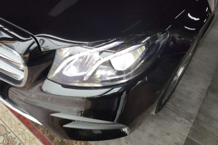 Used Mercedes-Benz E-Class 2019 E 300 L Sporty and Stylish Model Left Front Headlight