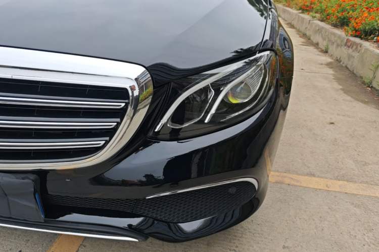Used Mercedes-Benz E-Class 2019 Restyled E 300 L Sport Luxury Edition Left Front Headlight