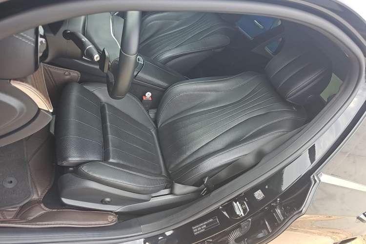 Used Mercedes-Benz E-Class 2019 E 200 L Left Front Seat
