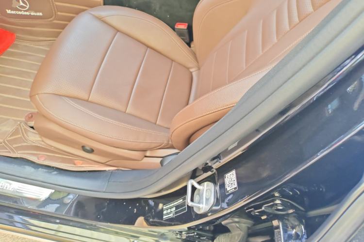 Used Mercedes-Benz E-Class 2019 Restyled E 300 L Sport Luxury Edition Left Front Seat