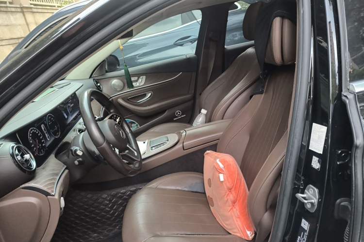 Used Mercedes-Benz E-Class 2019 Facelifted E 300 L Stylish Version Left Front Seat