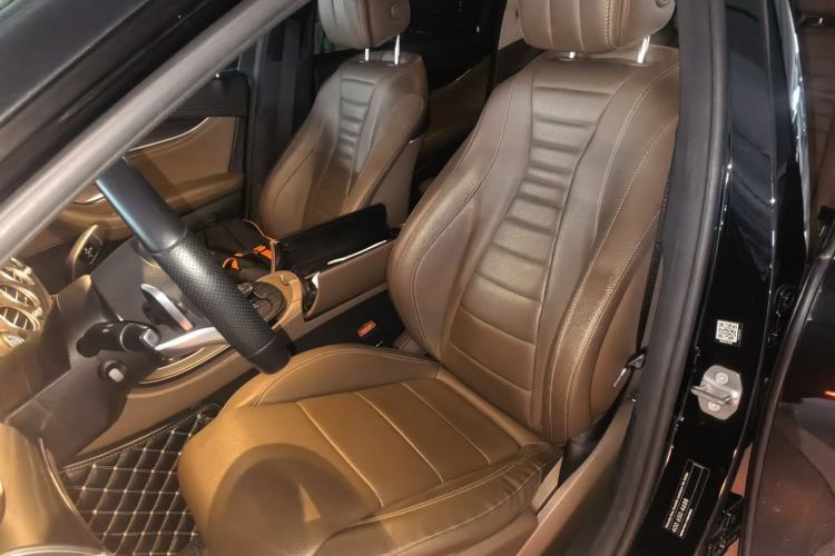 Used Mercedes-Benz E-Class 2019 Restyled E 300 L Sport Luxury Edition Left Front Seat
