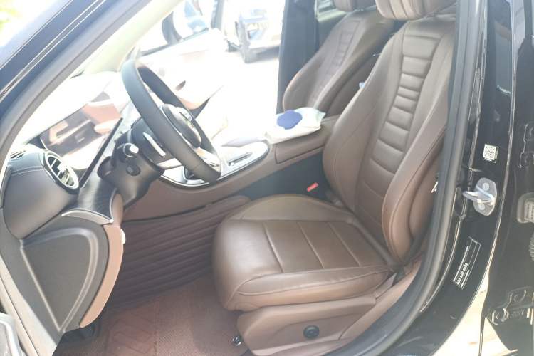 Used Mercedes-Benz E-Class 2019 E 300 L Sport Luxury Edition Left Front Seat