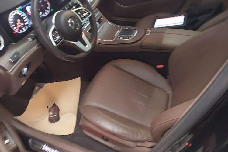 Used Mercedes-Benz E-Class 2019 Facelifted E 300 L Stylish Version Left Front Seat