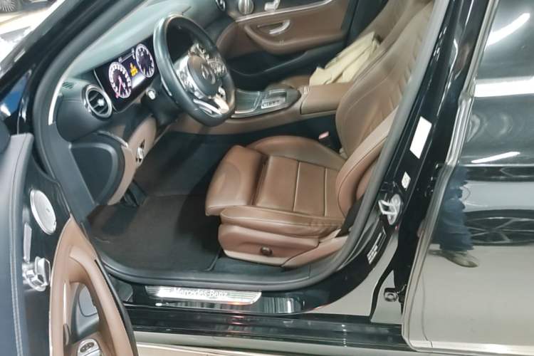 Used Mercedes-Benz E-Class 2019 E 200 L Sport Edition Left Front Seat