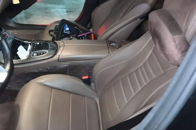 Used Mercedes-Benz E-Class 2019 Restyled E 300 L Sporty and Stylish Edition Left Front Seat