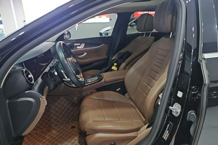 Used Mercedes-Benz E-Class 2019 E 300 L Sport Luxury Edition Left Front Seat