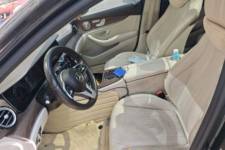 Used Mercedes-Benz E-Class 2019 Facelifted E 300 L Stylish Version Left Front Seat