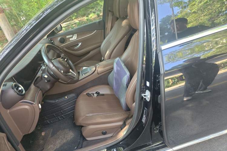 Used Mercedes-Benz E-Class 2019 Facelifted E 300 L Stylish Version Left Front Seat