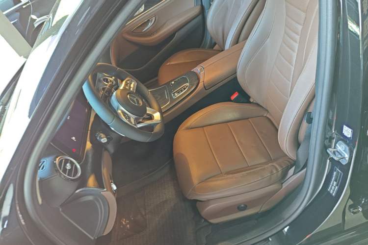 Used Mercedes-Benz E-Class 2019 Restyled E 300 L Sport Luxury Edition Left Front Seat