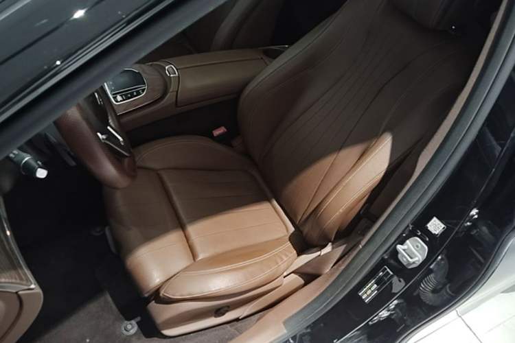 Used Mercedes-Benz E-Class 2019 E 200 L Left Front Seat