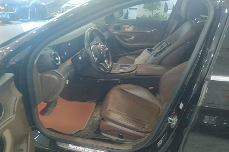 Used Mercedes-Benz E-Class 2019 Facelifted E 300 L Stylish Version Left Front Seat