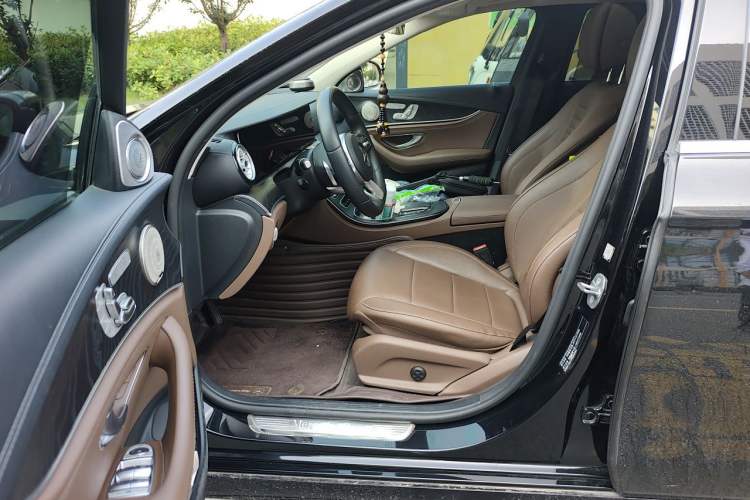 Used Mercedes-Benz E-Class 2019 E 300 L Sport Luxury Edition Left Front Seat