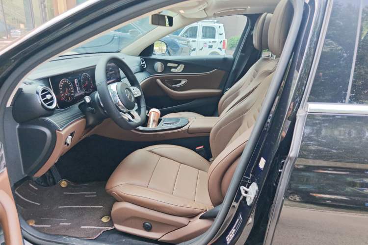 Used Mercedes-Benz E-Class 2019 Restyled E 300 L Sport Luxury Edition Left Front Seat