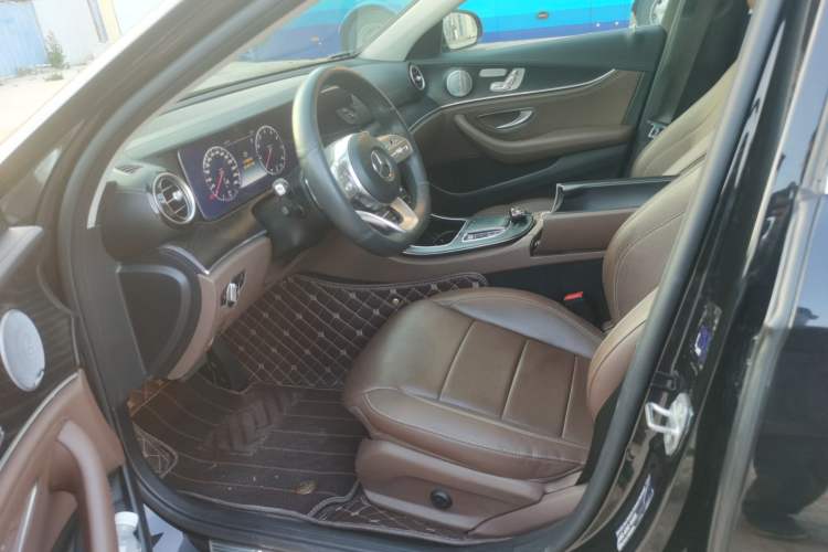 Used Mercedes-Benz E-Class 2019 Restyled E 300 L Sporty and Stylish Edition Left Front Seat