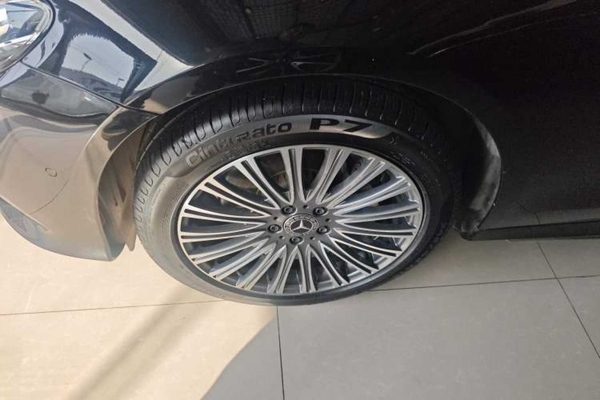 Used Mercedes-Benz E-Class 2019 E 300 L Sporty and Stylish Model Left Front Wheel Hub