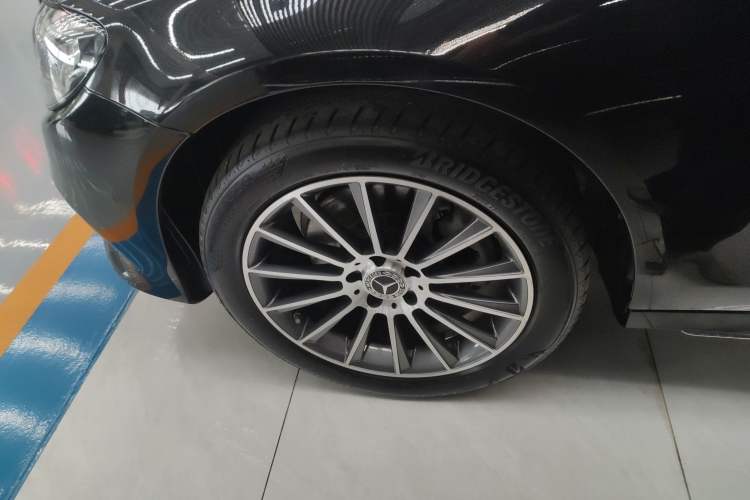 Used Mercedes-Benz E-Class 2019 E 260 L Sport Edition Left Front Wheel Hub
