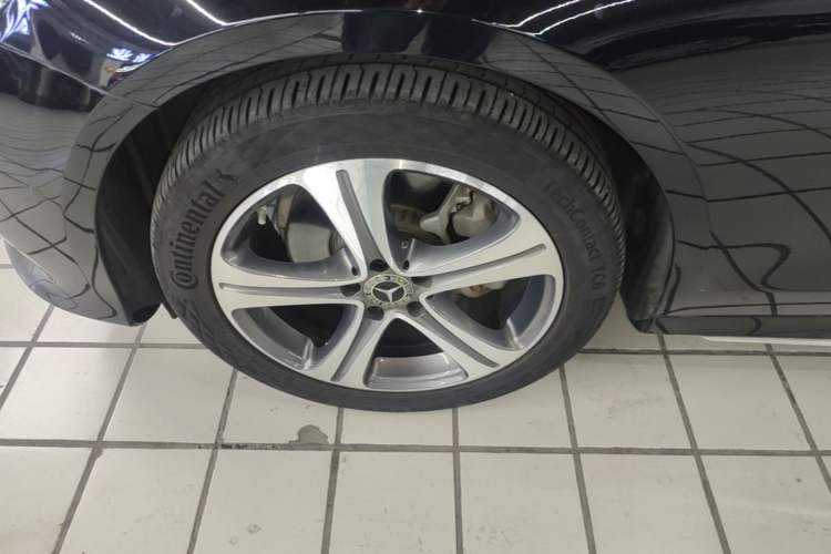 Used Mercedes-Benz E-Class 2019 E 260 L Sport Edition Left Front Wheel Hub