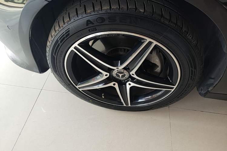 Used Mercedes-Benz E-Class 2019 E 260 Sport Edition Left Front Wheel Hub